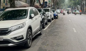 Hà Nội tăng điểm trông giữ xe dưới lòng đường