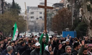 Hàng nghìn người Syria biểu tình phản đối vụ đốt cây thông Noel