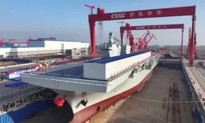 Trung Quốc hạ thủy tàu đổ bộ gắn máy phóng điện từ
