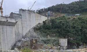 Sập giàn giáo khi thi công đập thủy điện, 3 người chết