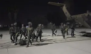 Hai giờ đặc nhiệm Israel đột kích nhà máy tên lửa ở Syria