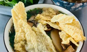 Phở chay trăm năm ở Lái Thiêu Phở chay trăm năm ở Lái Thiêu