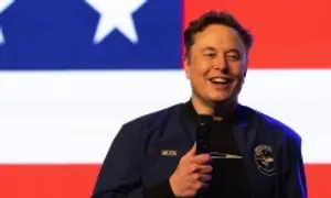Elon Musk phủ nhận khả năng rời Tesla