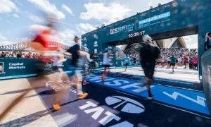 Người đàn ông chạy marathon sub6 không cần luyện tập Người đàn ông chạy marathon sub6 không cần luyện tập