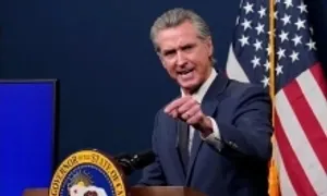 Thống đốc California thách thức 'trùm biên giới' của ông Trump Thống đốc California thách thức 'trùm biên giới' của ông Trump