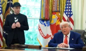 Hai cuộc cãi vã thổi bay hàng chục tỷ USD của Elon Musk Hai cuộc cãi vã thổi bay hàng chục tỷ USD của Elon Musk
