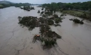 Lũ quét tại bang Mỹ, ít nhất 13 người chết Lũ quét tại bang Mỹ, ít nhất 13 người chết