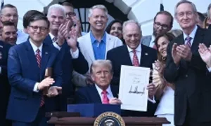 'Đạo luật to đẹp' của ông Trump phủ bóng trái phiếu Mỹ 'Đạo luật to đẹp' của ông Trump phủ bóng trái phiếu Mỹ