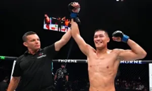 Steven Nguyen - từ gia đình nhập cư đến ngôi sao mới của UFC Steven Nguyen - từ gia đình nhập cư đến ngôi sao mới của UFC