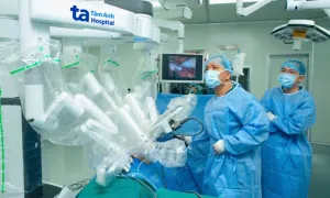 U ung thư nằm lọt thỏm giữa thận U ung thư nằm lọt thỏm giữa thận