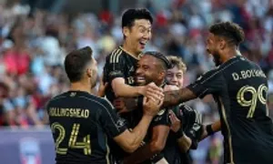 Son Heung-min ghi tuyệt phẩm sút phạt ở MLS Son Heung-min ghi tuyệt phẩm sút phạt ở MLS