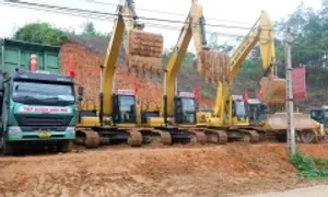 Đường Hồ Chí Minh khó thông tuyến trong năm nay Đường Hồ Chí Minh khó thông tuyến trong năm nay