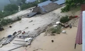 Người vùng cao 'trở tay không kịp' vì lũ về quá nhanh Người vùng cao 'trở tay không kịp' vì lũ về quá nhanh